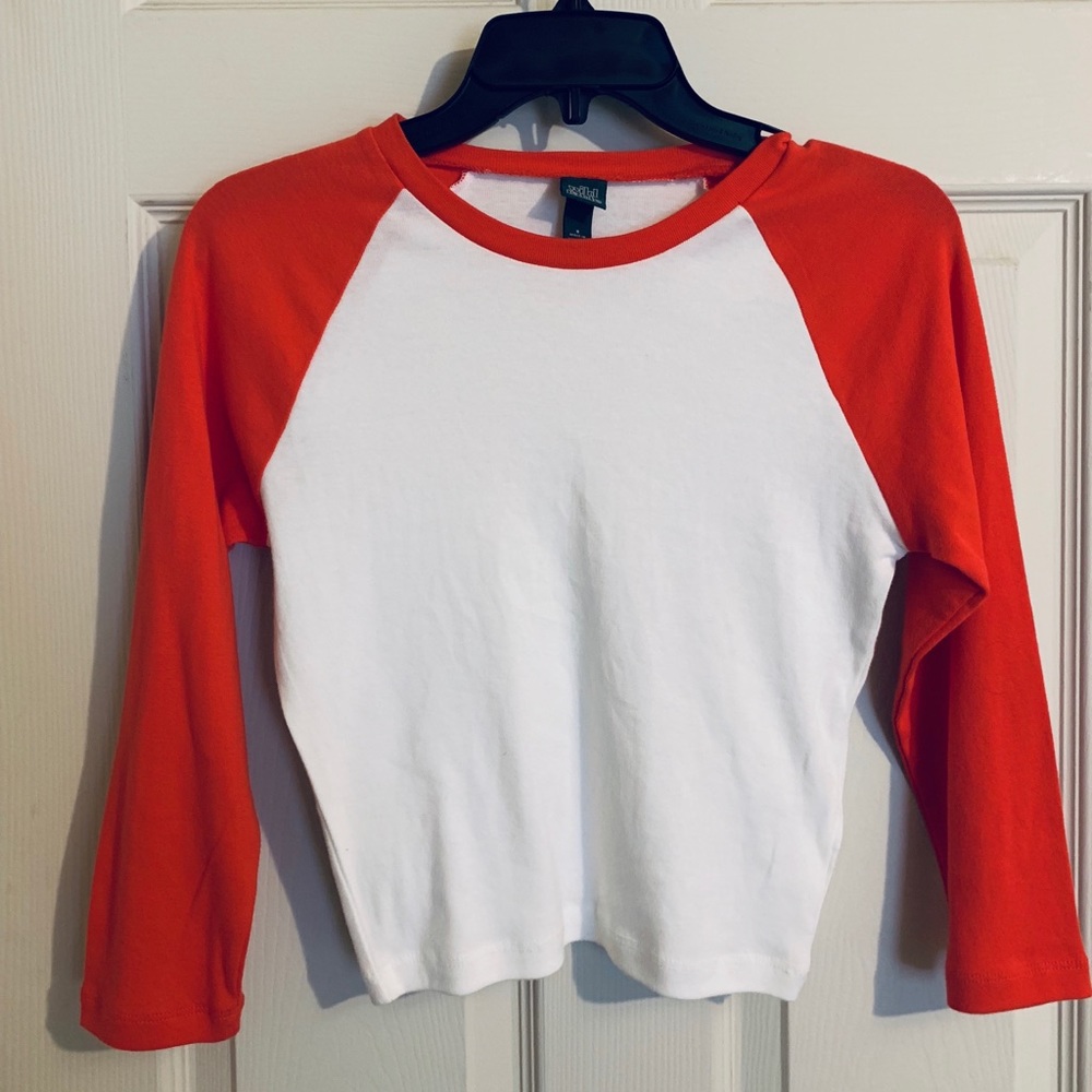 Sporty crop top